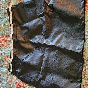 NWT Pleather Skirt BLACK Size Large L Faux Leather